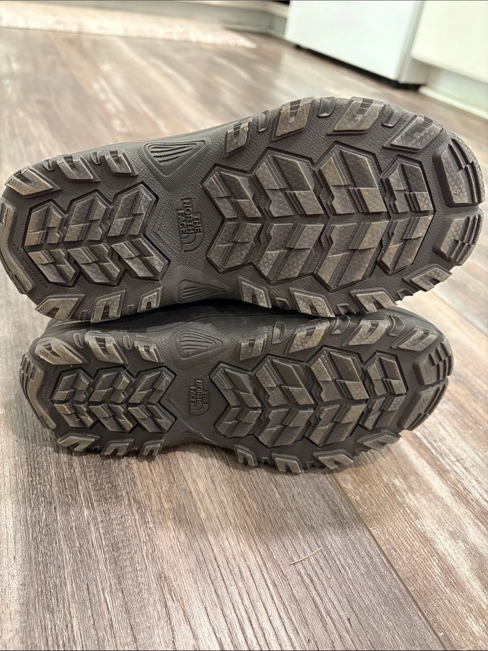 The North Face Alpenglow IV boots size 4